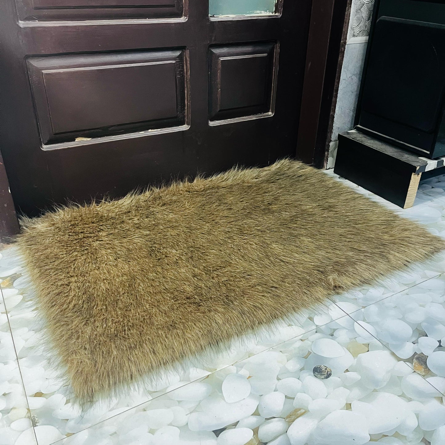 Animal Faux Fur Sofa Mat , Door mat, Luxury Fluffy Mat – 60×90 cm ( 2 Feet x 3 Feet )
