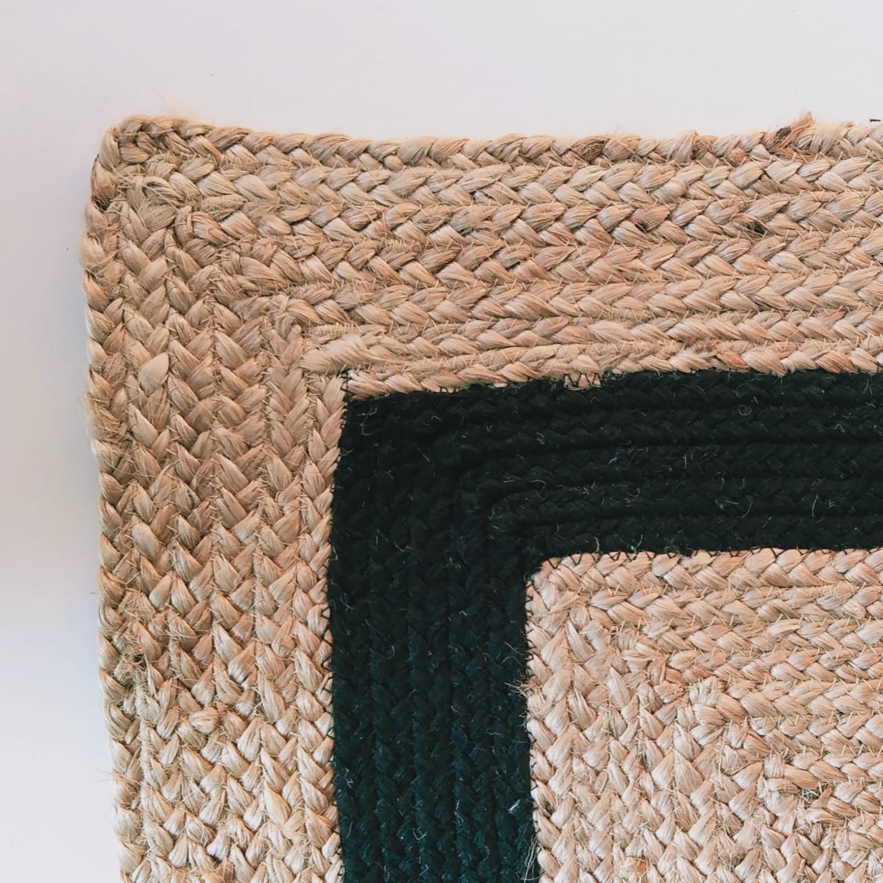 Black-Jute2.jpeg