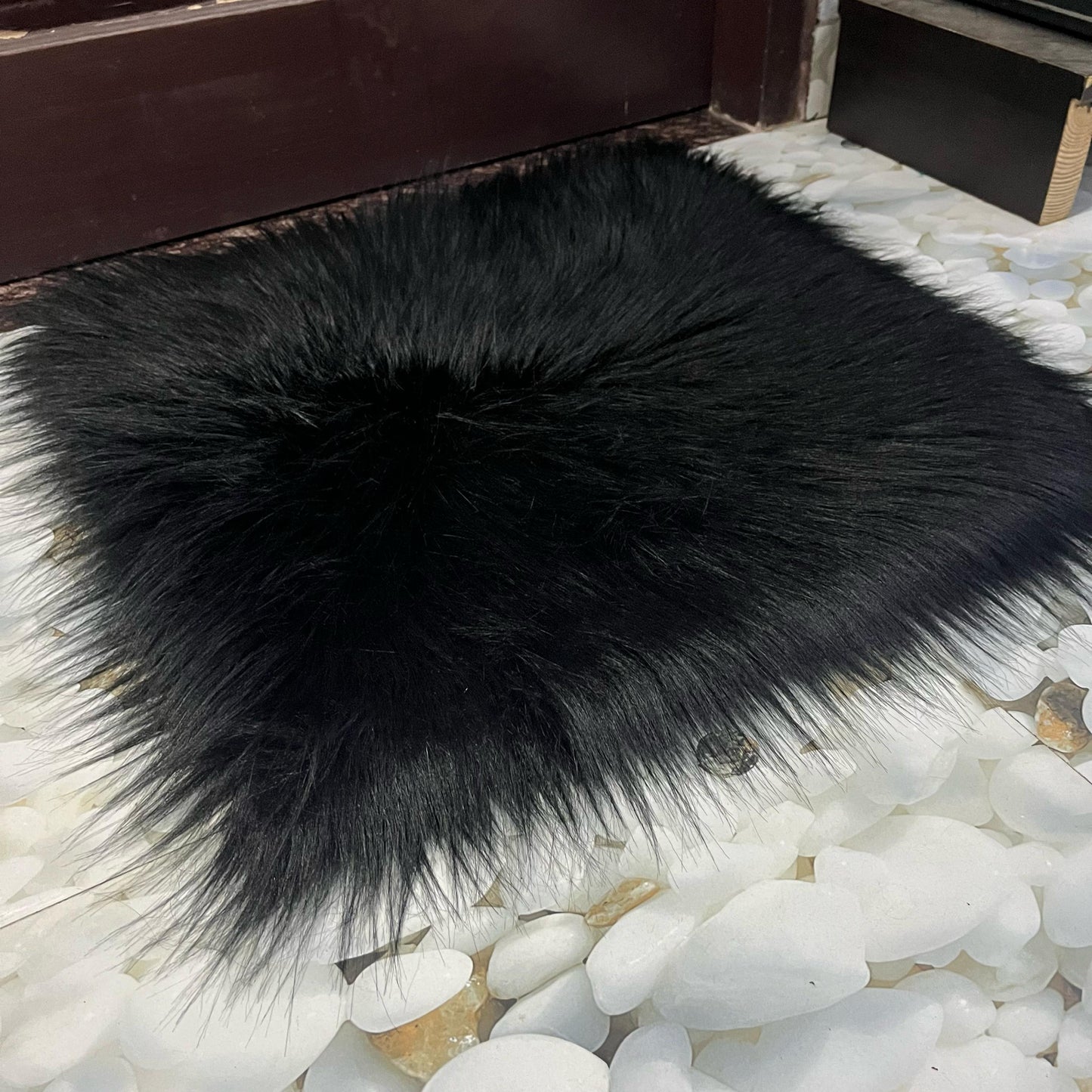 Black Faux Fur Sofa Mat , Door mat, Luxury Fluffy Mat – 60×60 cm ( 2 Feet x 2 Feet )