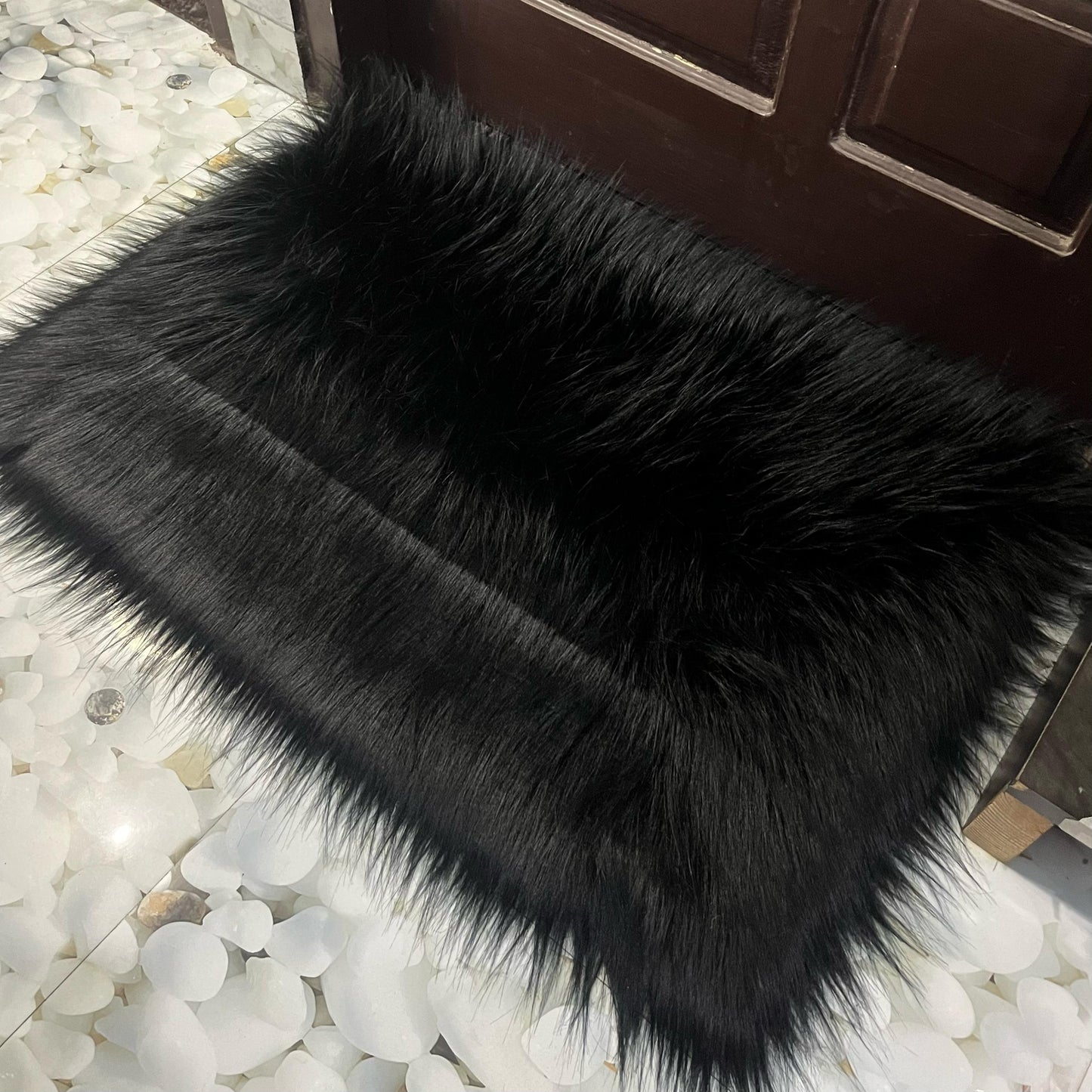 Black Faux Fur Sofa Mat , Door mat, Luxury Fluffy Mat – 60×90 cm ( 2 Feet x 3 Feet )