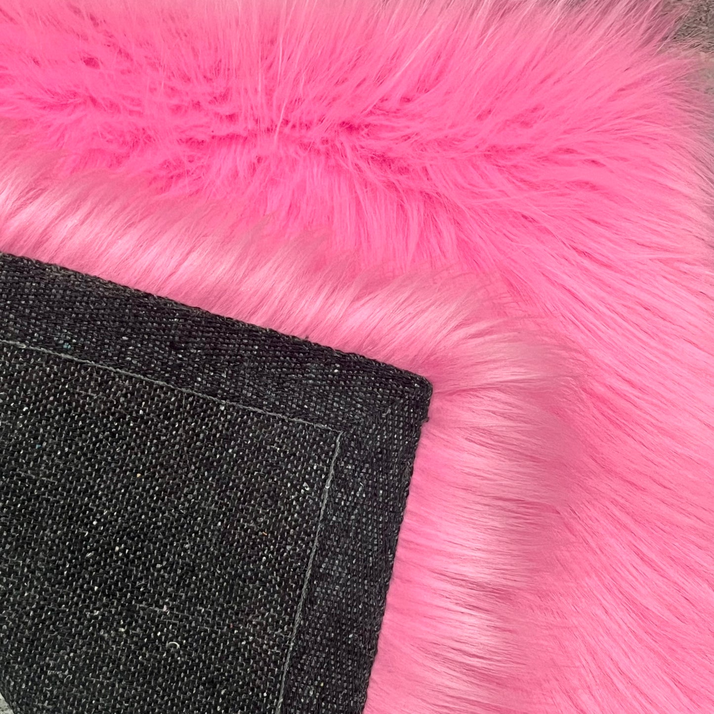 Pink Faux Fur Sofa Mat , Door mat, Luxury Fluffy Mat – 60×60 cm ( 2 Feet x 2 Feet )