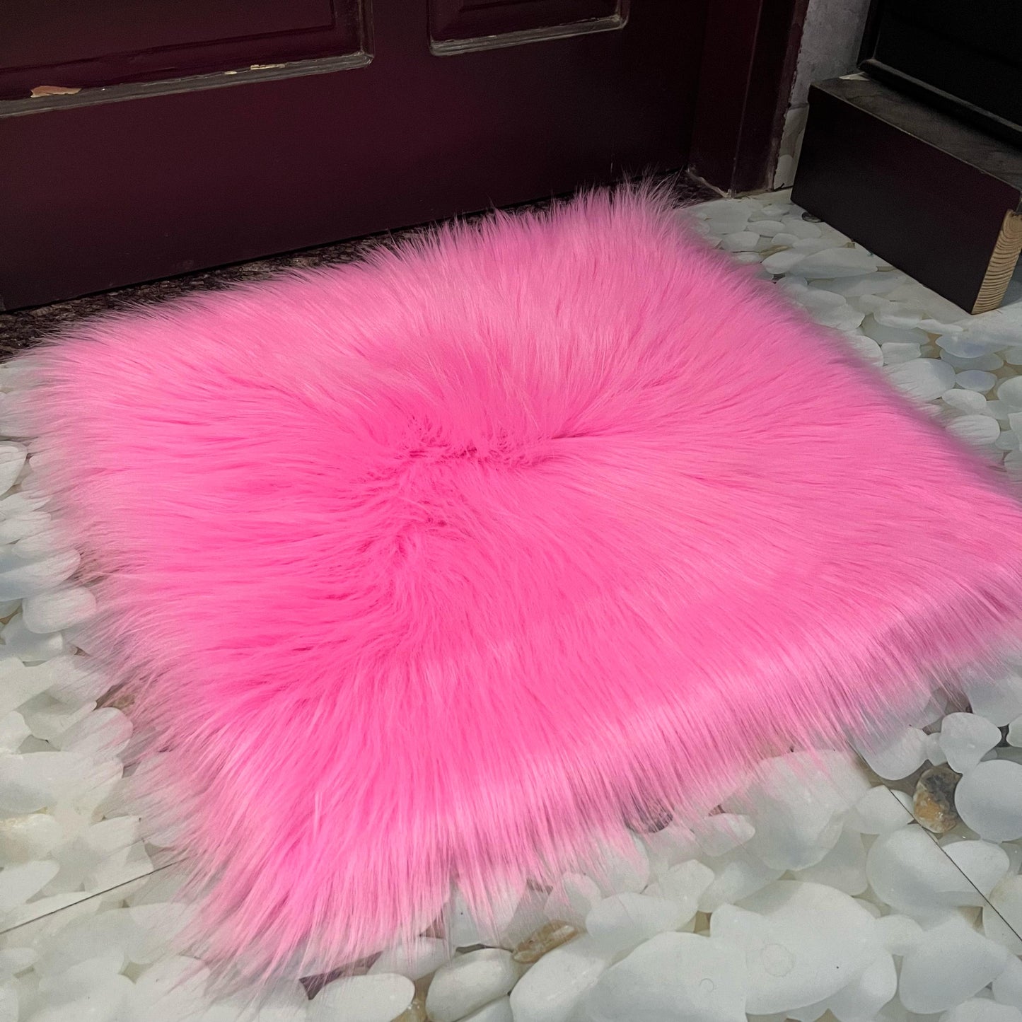 Pink Faux Fur Sofa Mat , Door mat, Luxury Fluffy Mat – 60×60 cm ( 2 Feet x 2 Feet )
