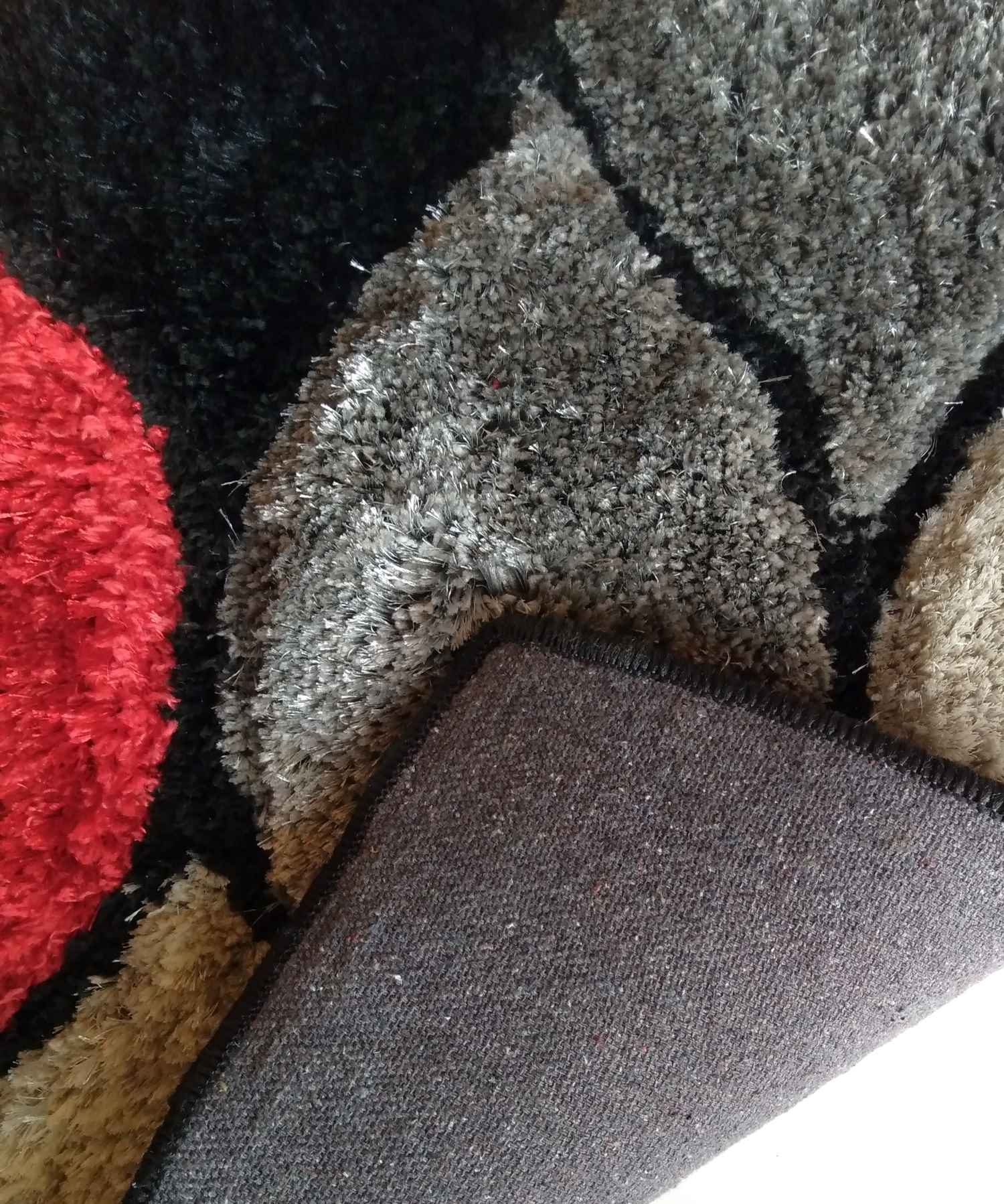 shaggy-red-black3.jpg