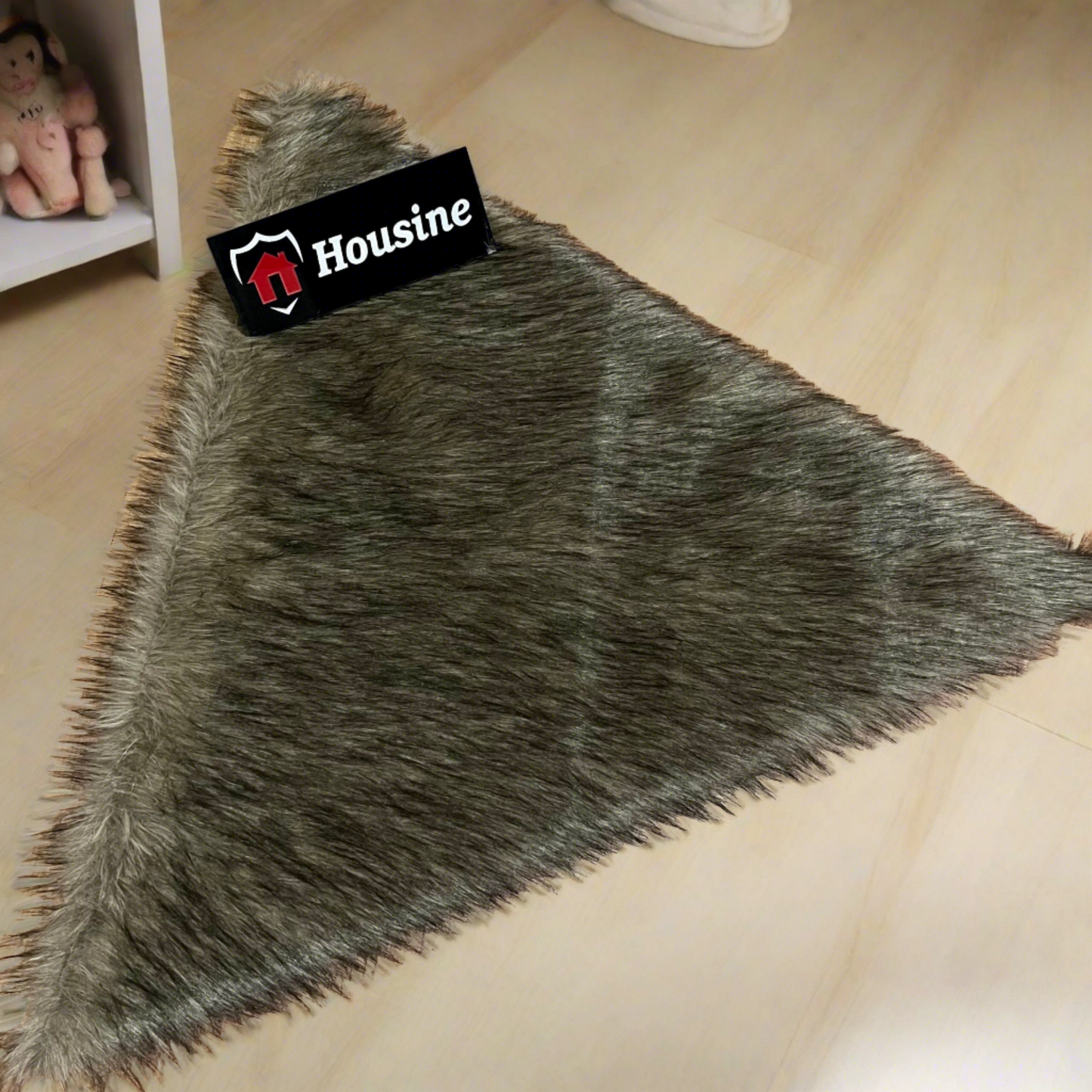 Animal Triangle Faux Fur Rug, Luxury Fluffy Mat -(90×90) cm