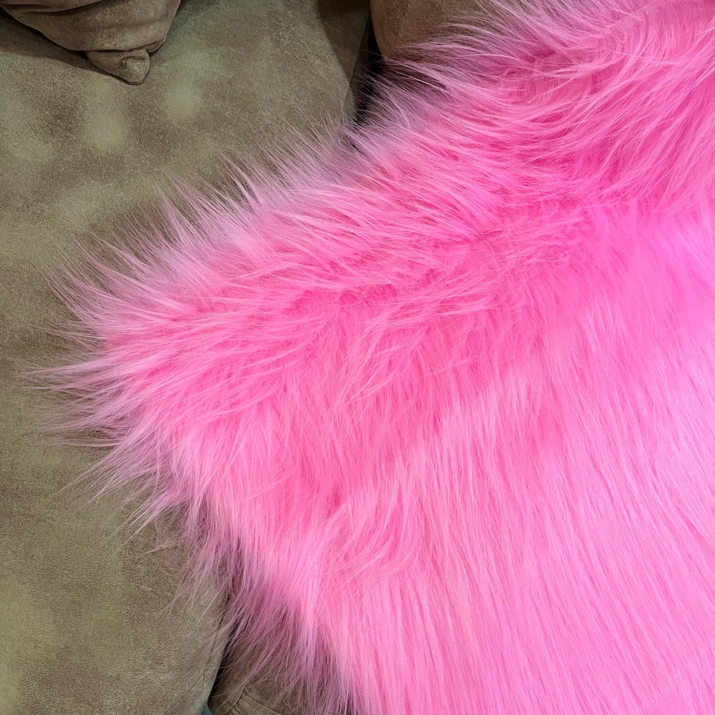 Pink Faux Fur Sofa Mat , Door mat, Luxury Fluffy Mat – 60×90 cm ( 2 Feet x 3 Feet )