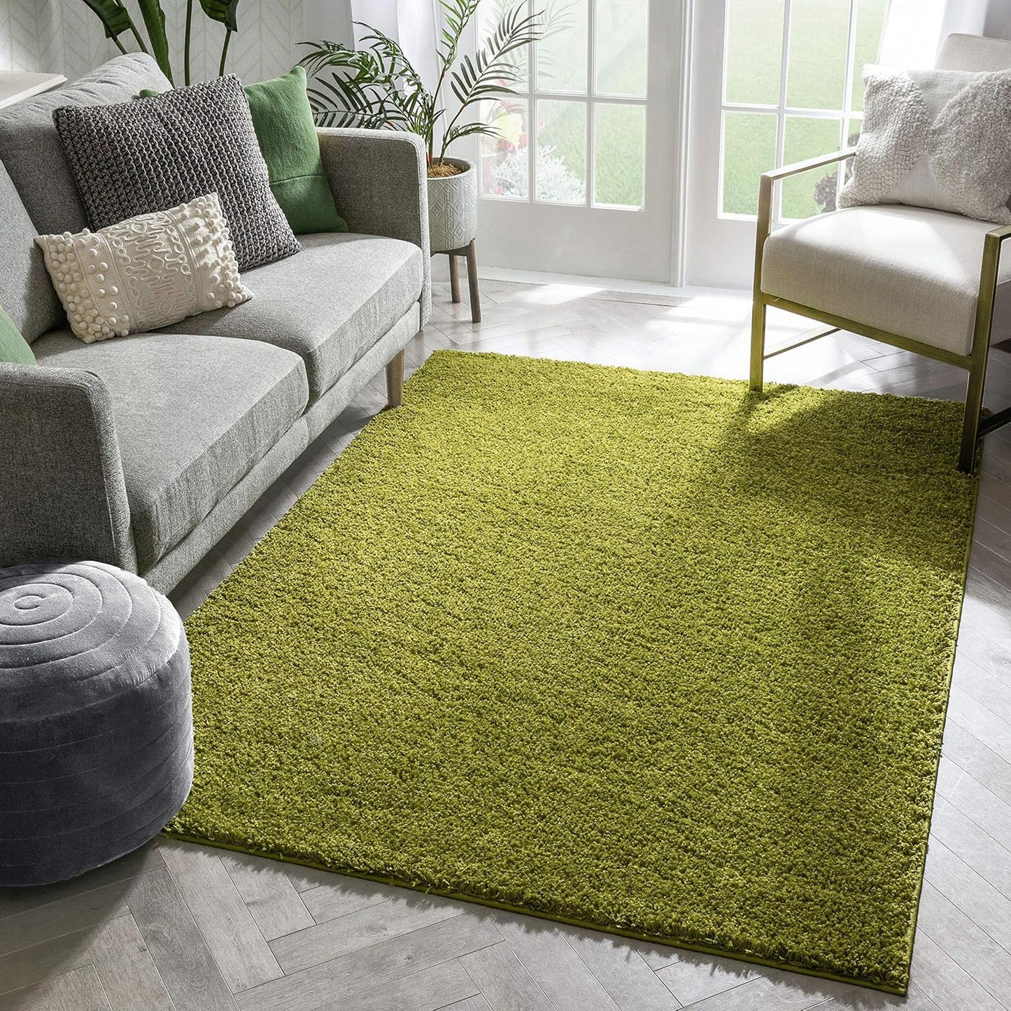 Plain Grass Green Shaggy Floor Mat – High-Density Microfiber Decorative Accent Rug for Home Decor