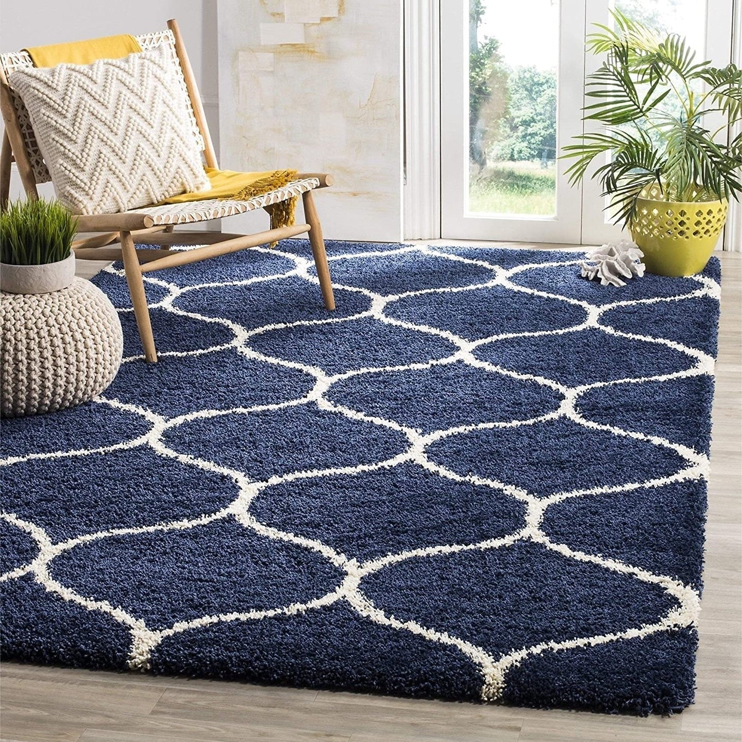 Super Soft Microfiber Shaggy Mat – Non-Shedding Navy & Cream Trellis Fluffy Rug for Modern Home Decor