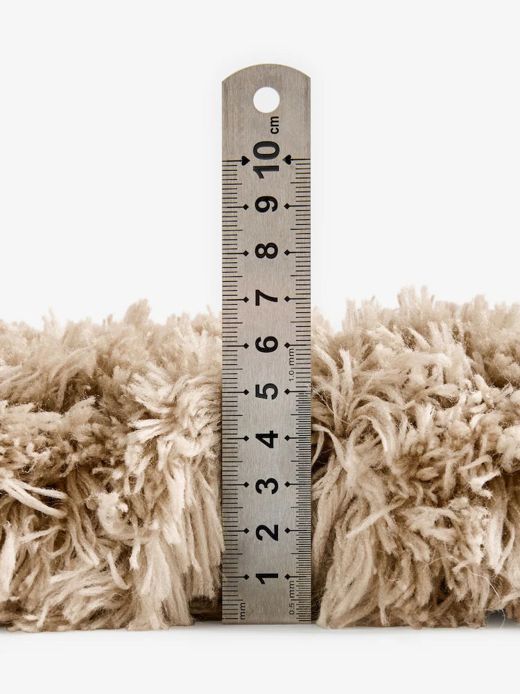 Ultra Soft Beige Shaggy Area Rug – Premium Microfiber Plush Carpet Floor Mat for Living Room & Bedroom