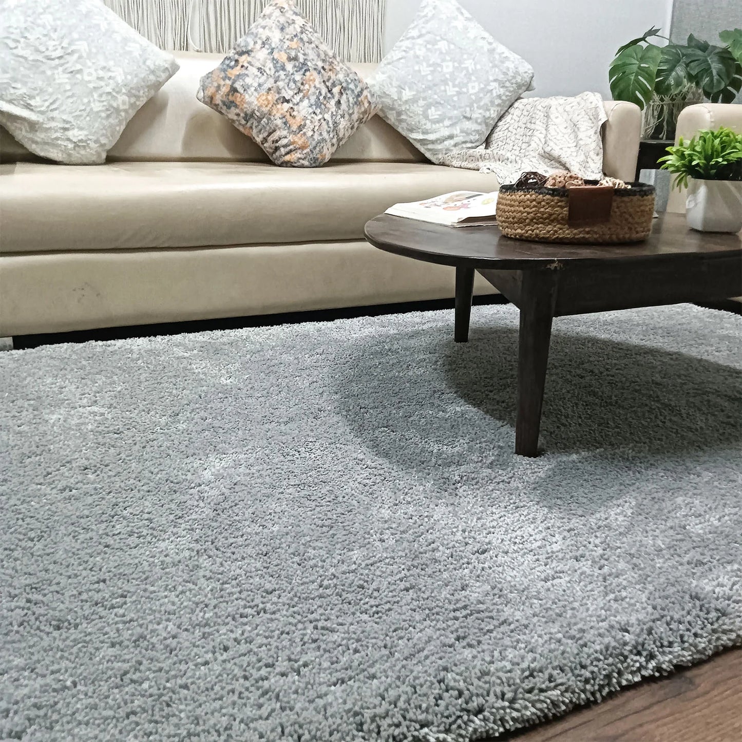 Premium Plain Silver Shag Area Rug – Luxuriously Soft Microfiber Floor Carpet Mat for Home Decor