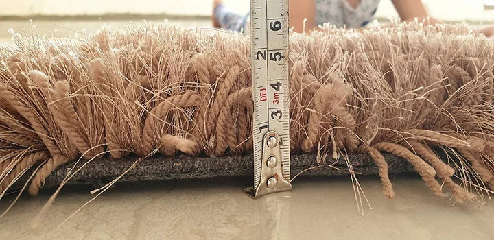 Luxurious Beige Shaggy Area Rug – High-Density Microfiber Fluffy Carpet, Anti-Slip Solid Color Floor Mat
